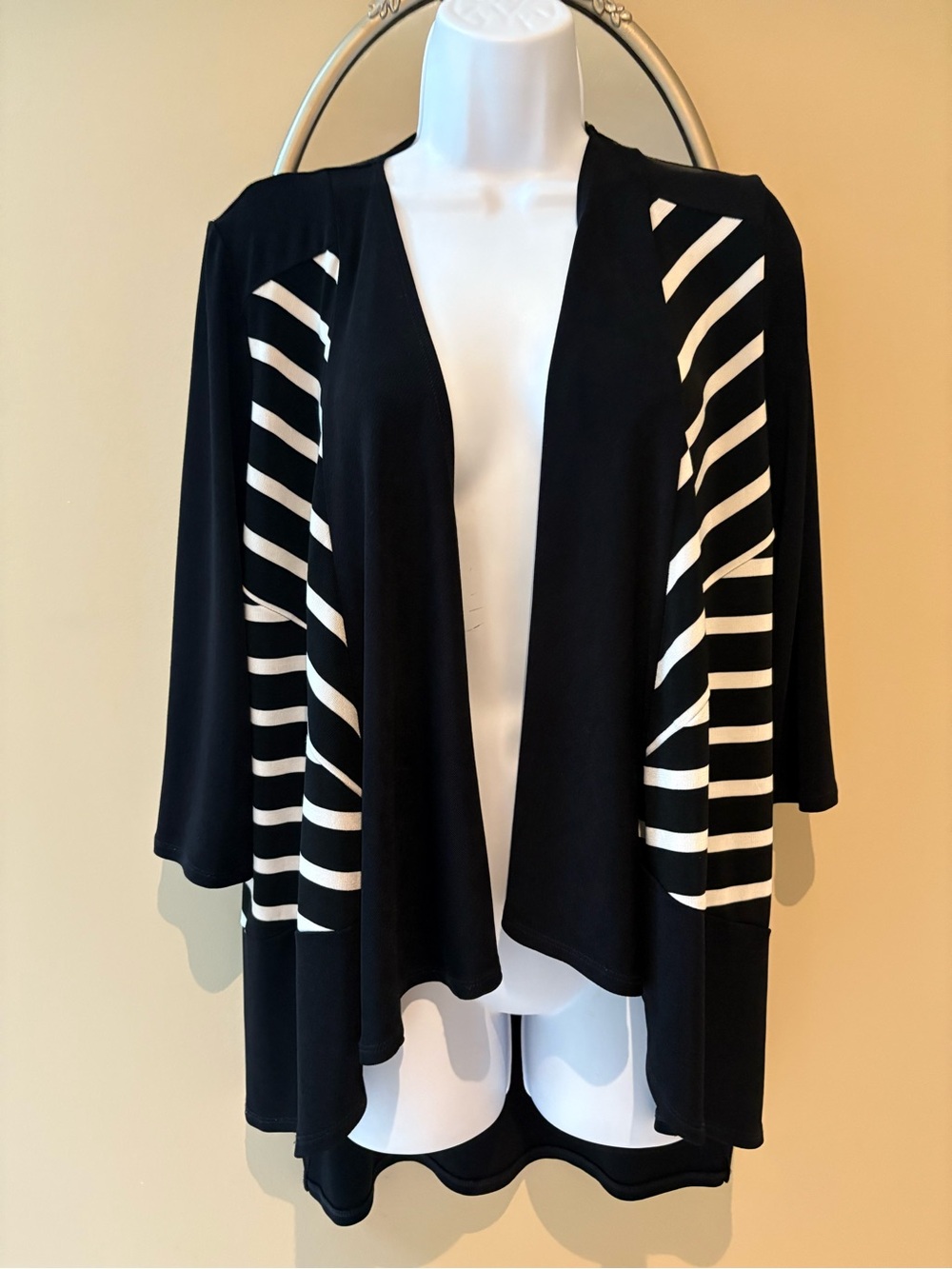 Chico’s Travelers Black & White Striped Open Cardigan Sweater Small